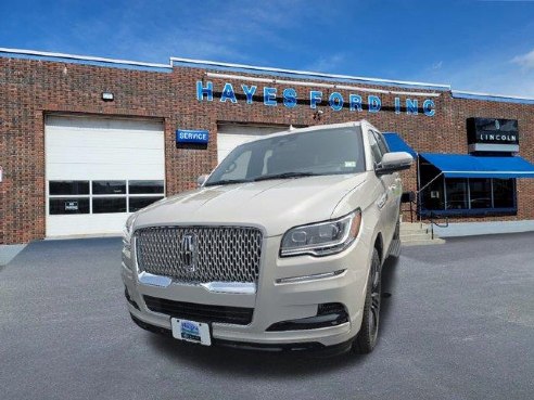 2024 Lincoln Navigator Reserve Ceramic Pearl Metallic Tri-Coat, Newport, VT