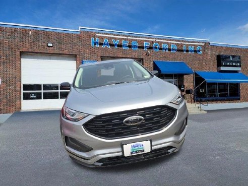 2024 Ford Edge SE Iconic Silver Metallic, Newport, VT