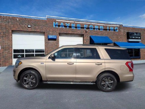 2020 Ford Expedition XLT Desert Gold, Newport, VT